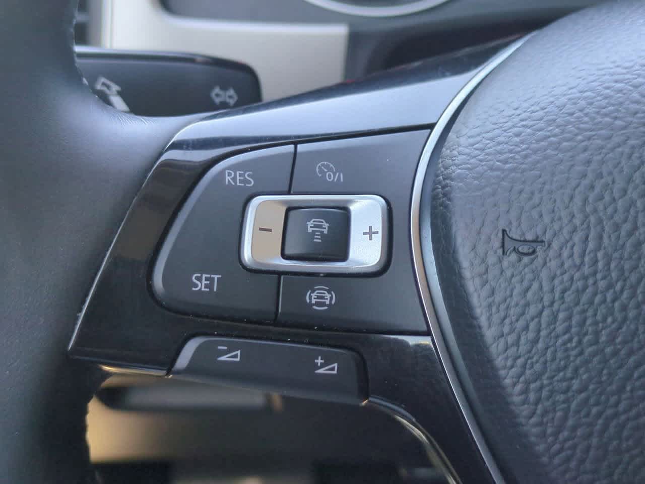 Thumbnail: 2019 Volkswagen Atlas - 25