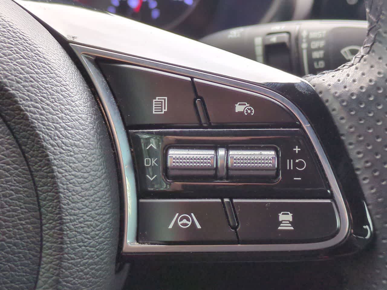 Thumbnail: 2023 Kia Forte - 26