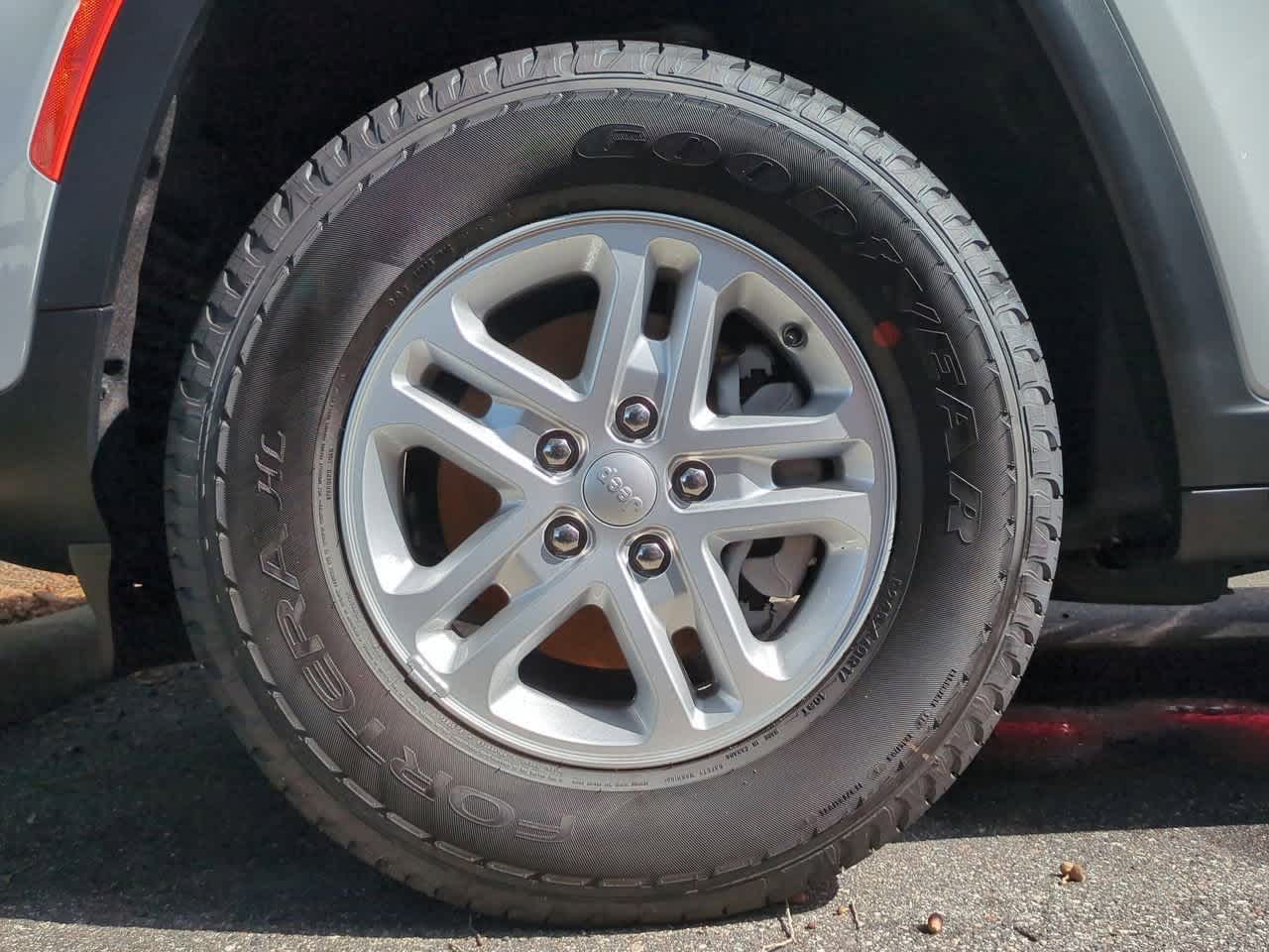 Thumbnail: 2025 Jeep Grand Cherokee - 14