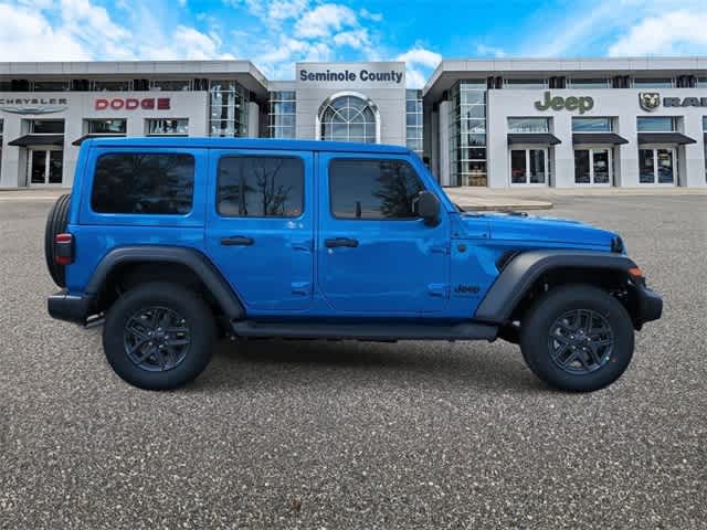 Thumbnail: 2025 Jeep Wrangler - 9