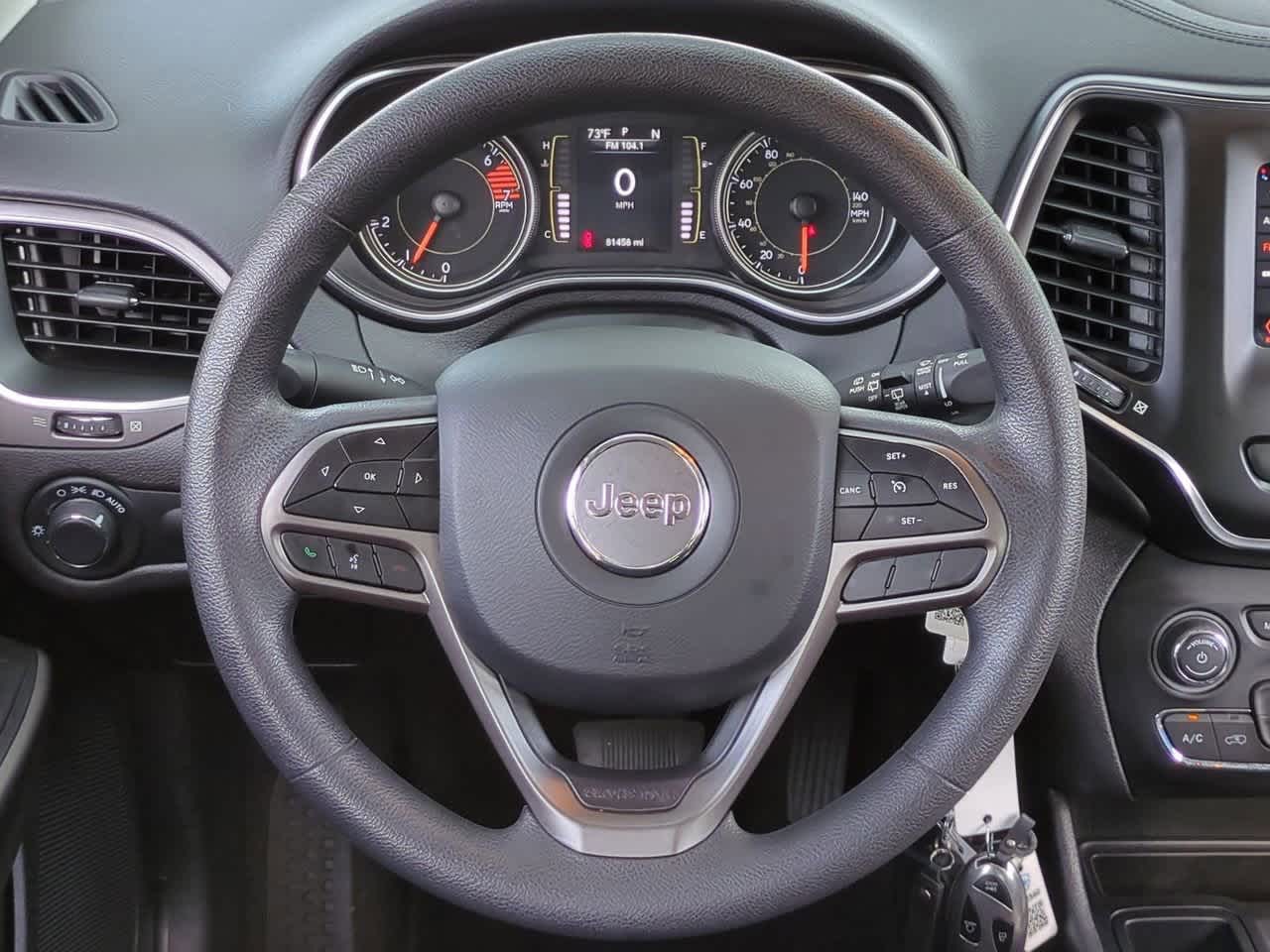 Thumbnail: 2020 Jeep Cherokee - 23