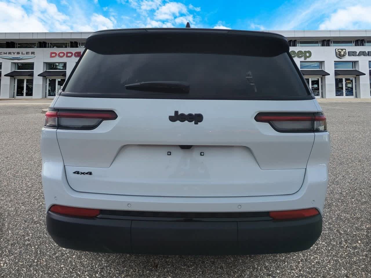 Thumbnail: 2025 Jeep Grand Cherokee L - 7