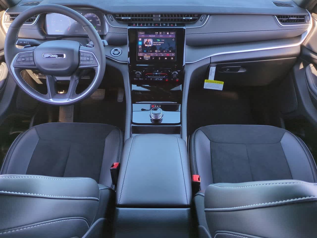 Thumbnail: 2025 Jeep Grand Cherokee - 16