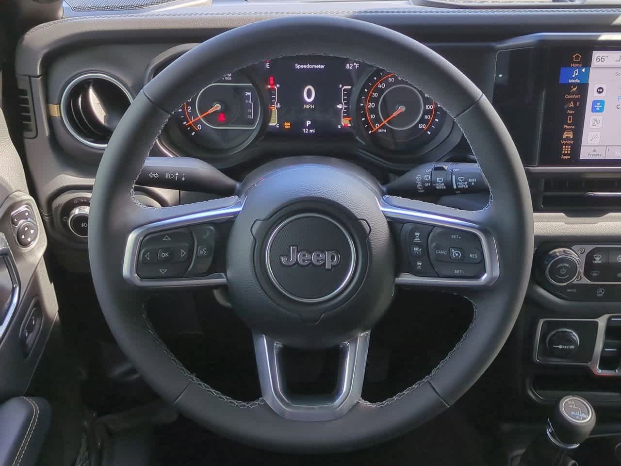 Thumbnail: 2025 Jeep Wrangler - 23