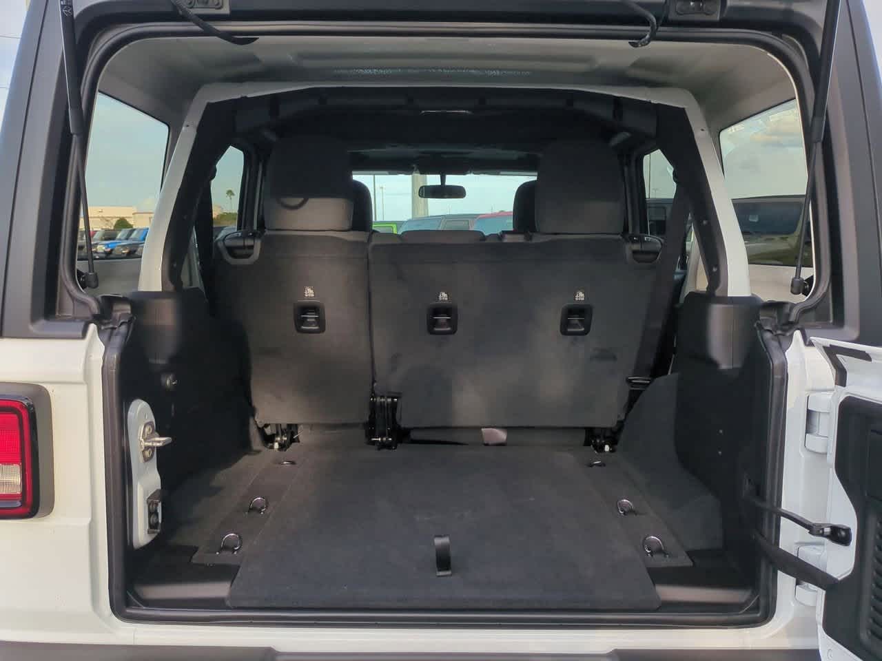 Thumbnail: 2026 Jeep Wrangler - 33