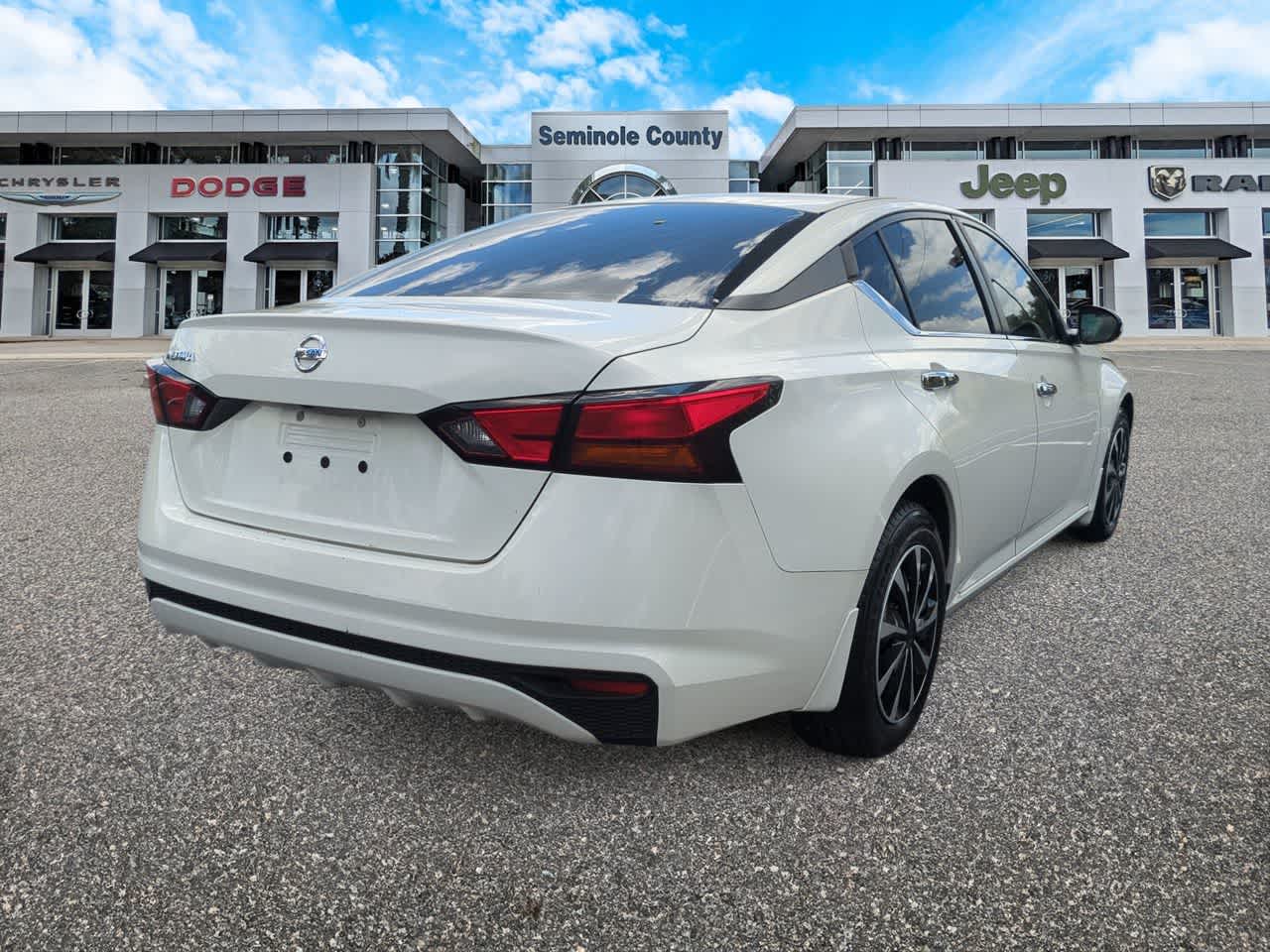 Thumbnail: 2021 Nissan Altima - 8
