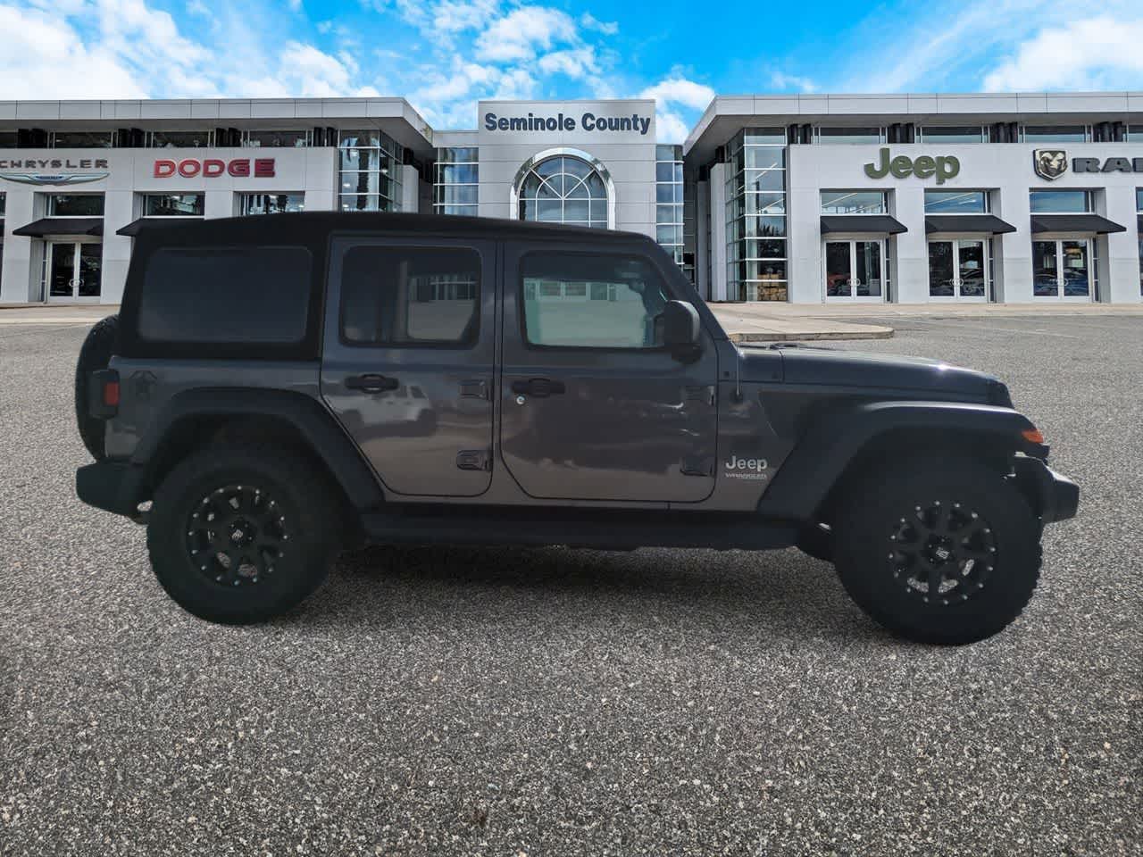 Thumbnail: 2020 Jeep Wrangler - 9