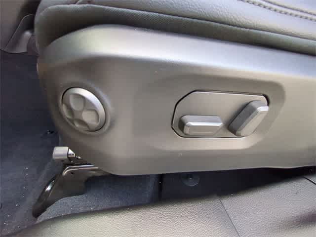 Thumbnail: 2025 Jeep Wrangler - 18