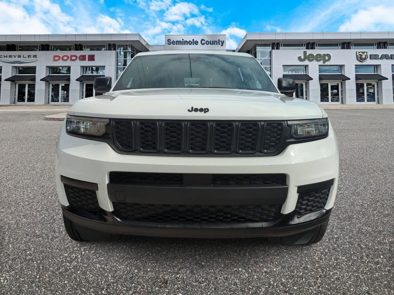 Thumbnail: 2024 Jeep Grand Cherokee L - 3