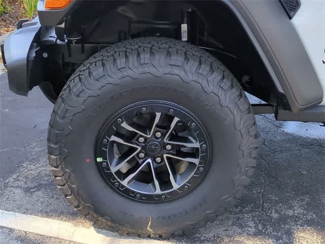 Thumbnail: 2025 Jeep Wrangler - 14