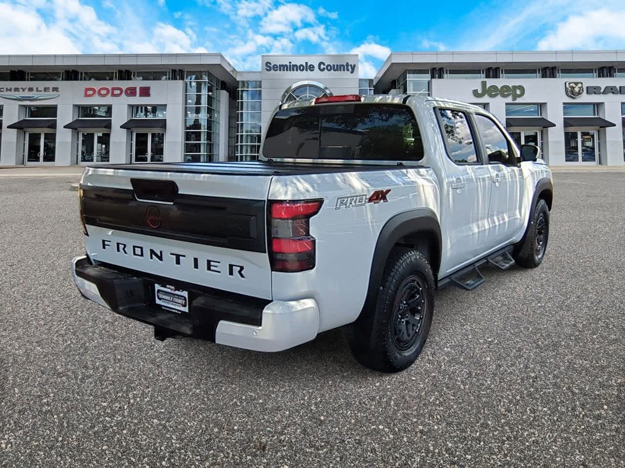 Thumbnail: 2025 Nissan Frontier - 8