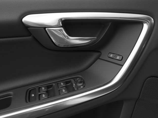 Thumbnail: 2015 Volvo S60 - 19