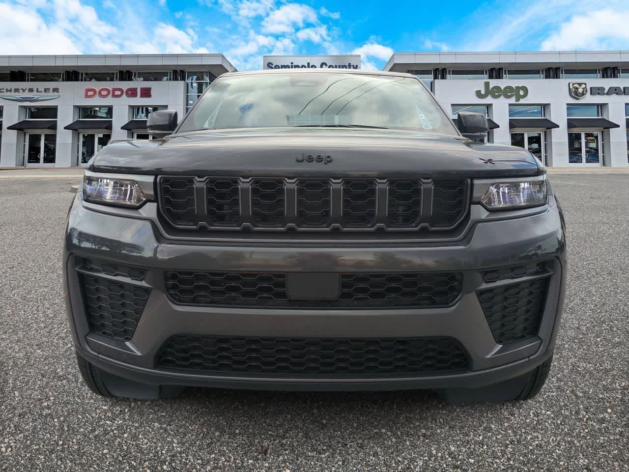 Thumbnail: 2026 Jeep Grand Cherokee - 3