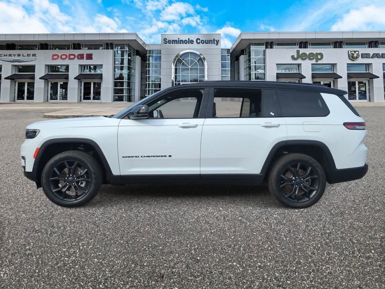 Thumbnail: 2025 Jeep Grand Cherokee L - 5