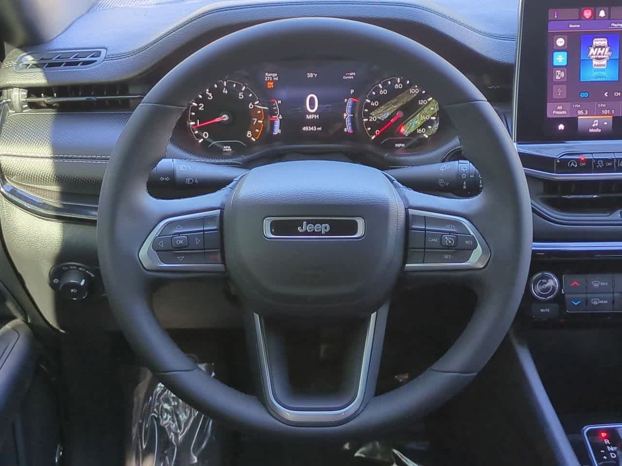 Thumbnail: 2022 Jeep Compass - 24