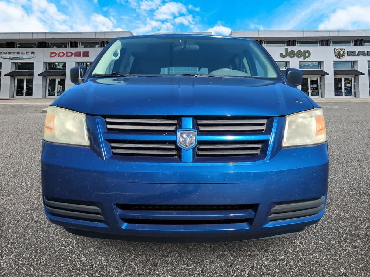Thumbnail: 2010 Dodge Grand Caravan - 3
