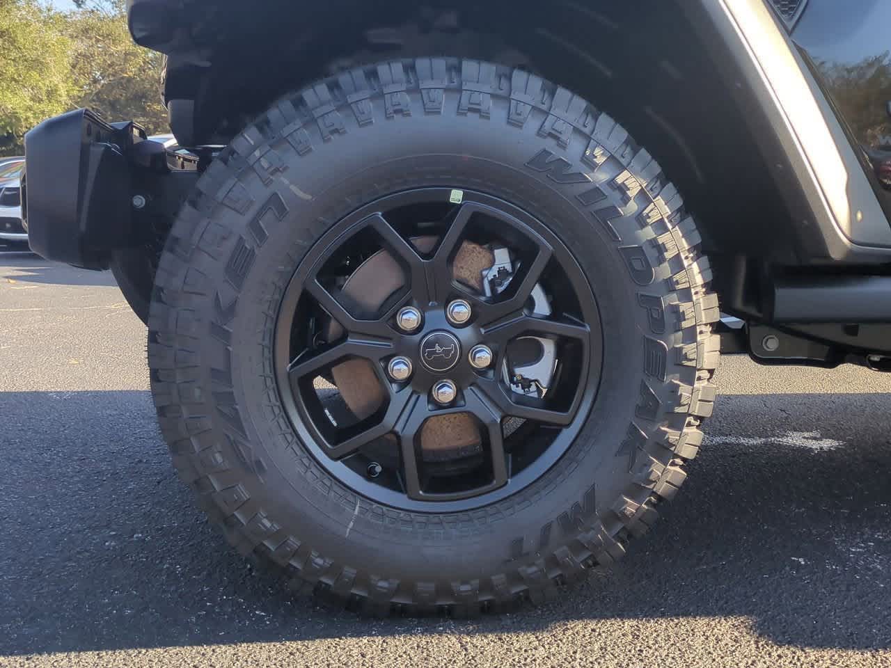 Thumbnail: 2025 Jeep Wrangler - 14