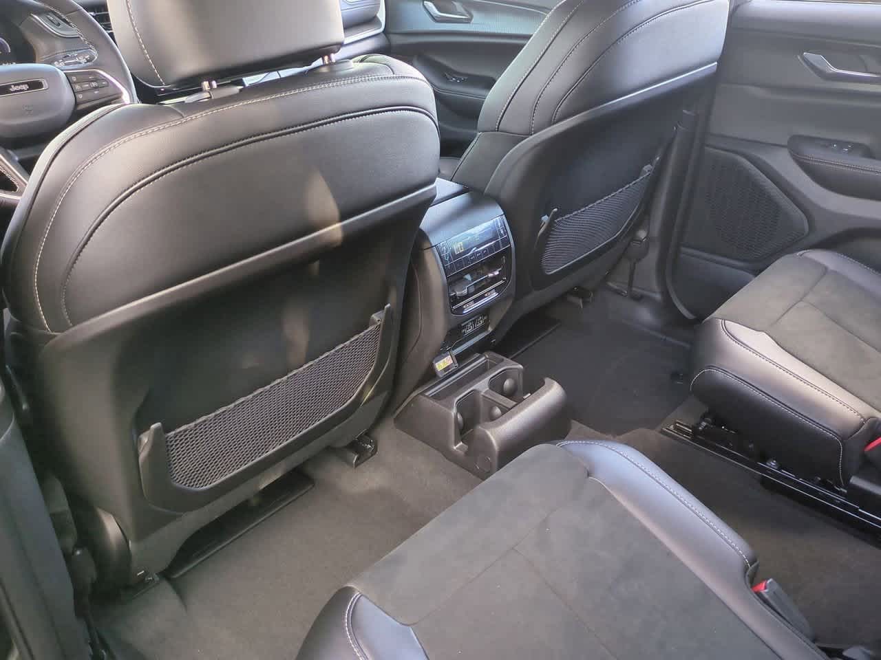 Thumbnail: 2025 Jeep Grand Cherokee L - 19