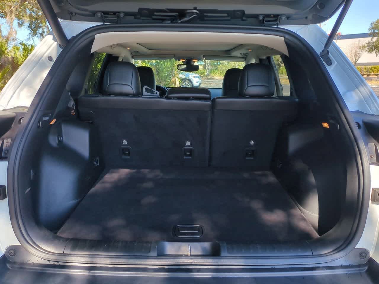 Thumbnail: 2019 Jeep Cherokee - 35