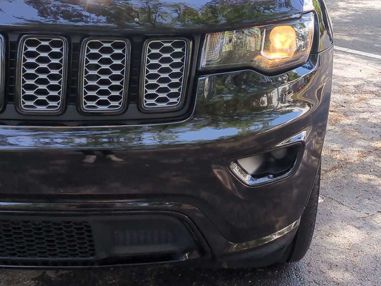 Thumbnail: 2022 Jeep Grand Cherokee - 11