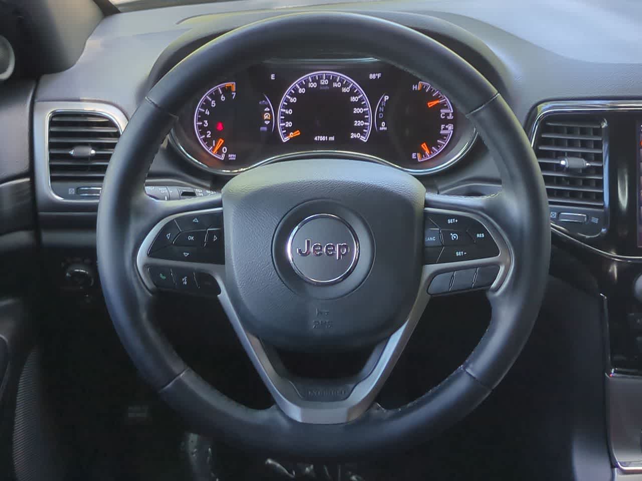 Thumbnail: 2022 Jeep Grand Cherokee - 22