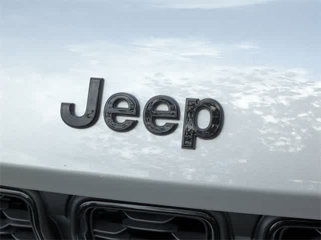 Thumbnail: 2025 Jeep Grand Cherokee - 12