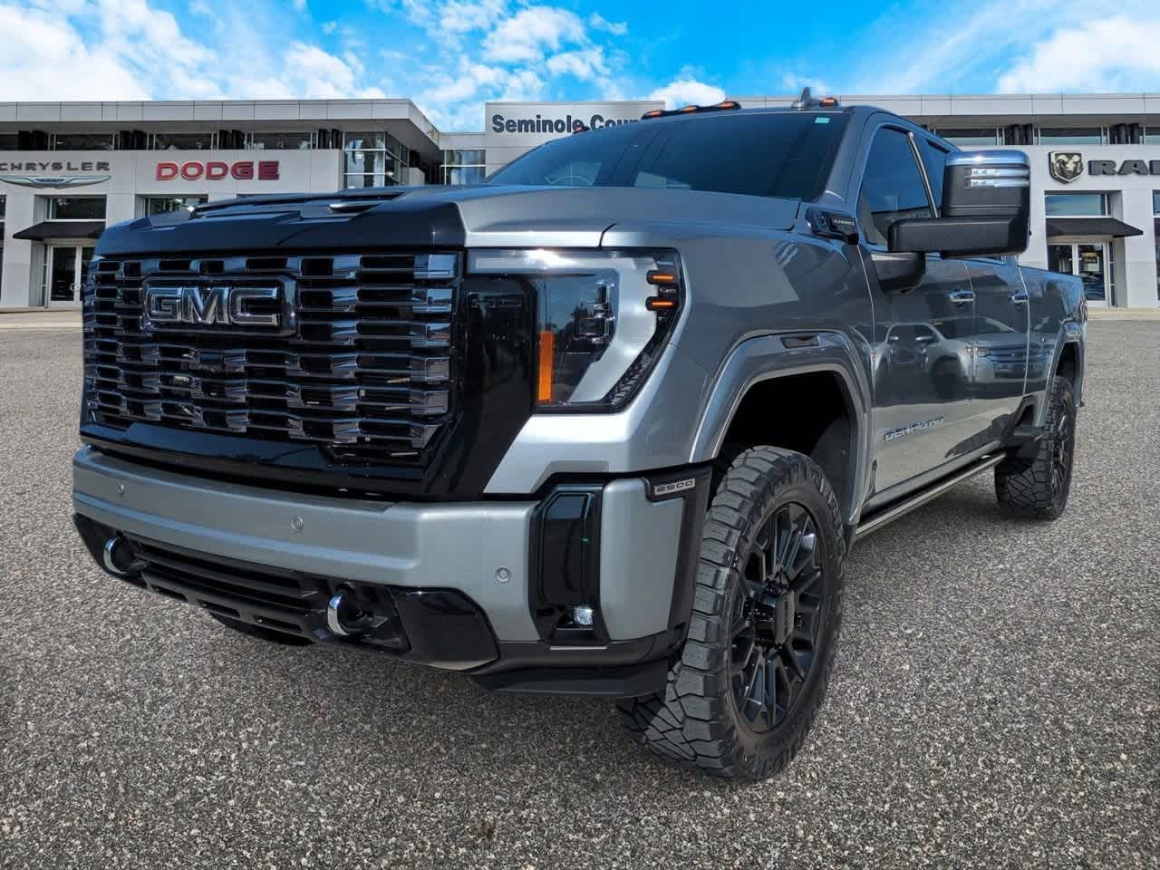 Thumbnail: 2025 GMC Sierra 2500 - 4