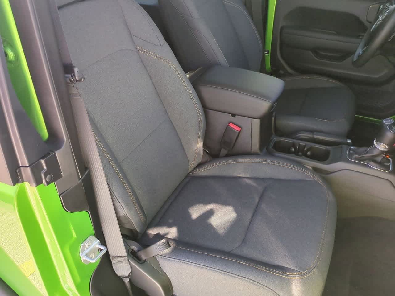 Thumbnail: 2025 Jeep Wrangler - 21