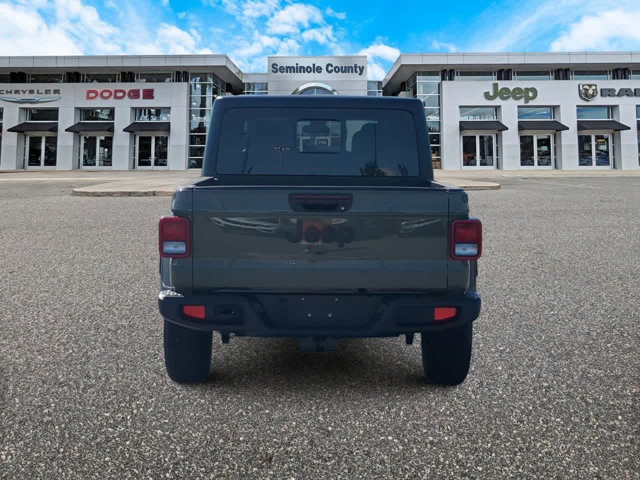 Thumbnail: 2025 Jeep Gladiator - 7
