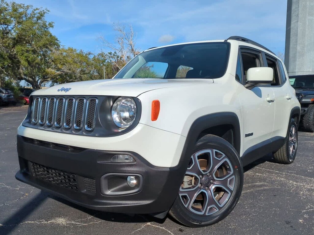 Used 2018 Jeep Renegade Latitude SUV