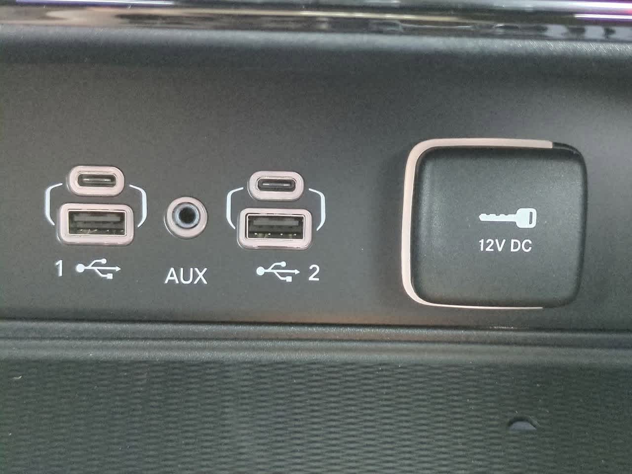 Thumbnail: 2025 Jeep Grand Cherokee - 32