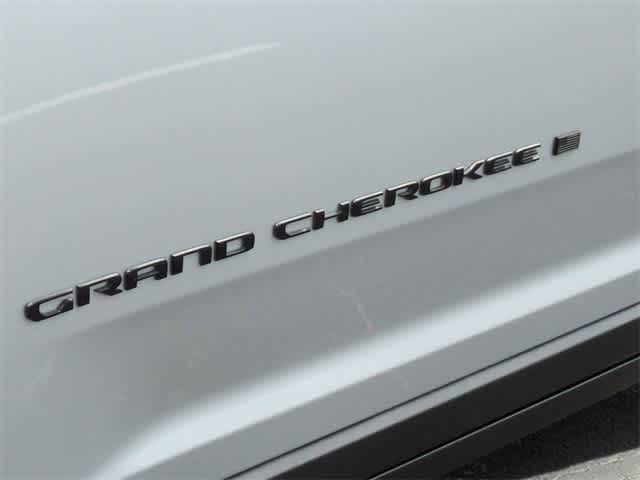 Thumbnail: 2025 Jeep Grand Cherokee - 13