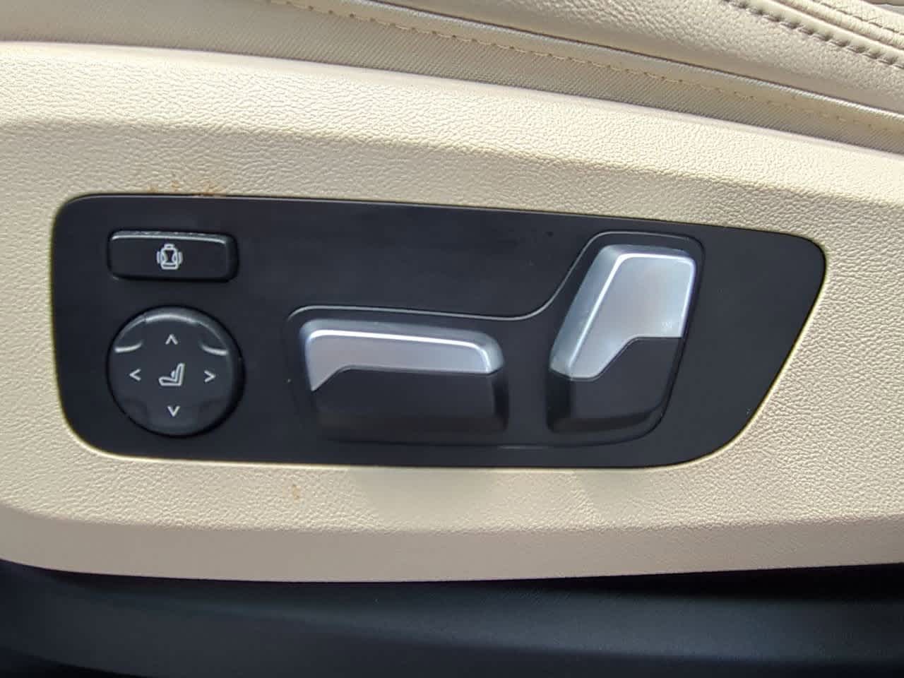 2022 BMW X7 xDrive40i 18