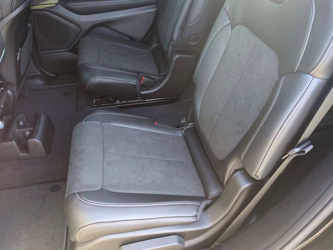 Thumbnail: 2025 Jeep Grand Cherokee L - 21