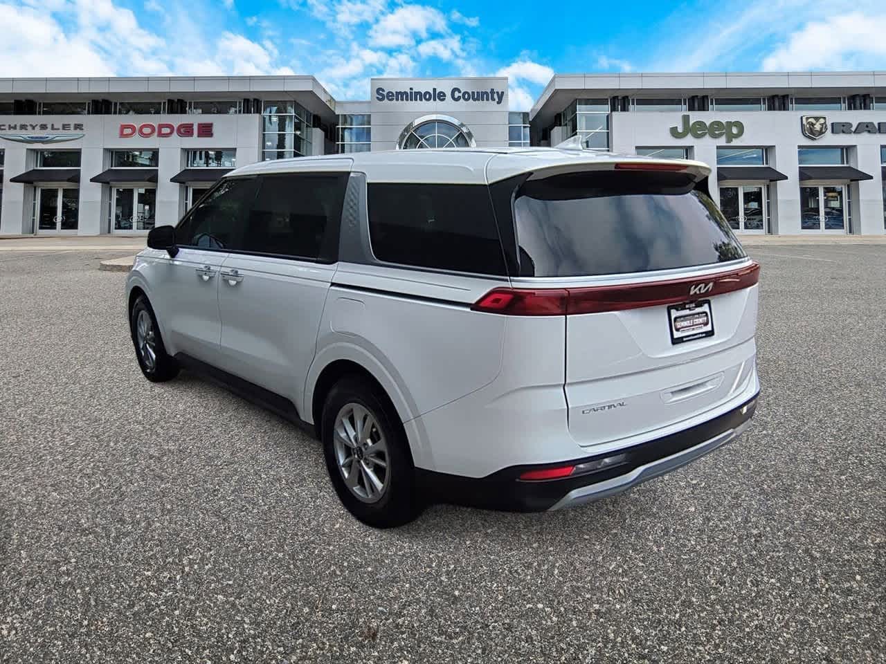 2024 Kia Carnival LX 6