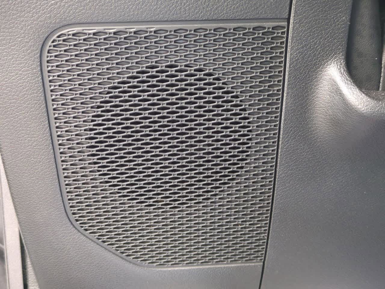 Thumbnail: 2022 Jeep Wrangler - 30