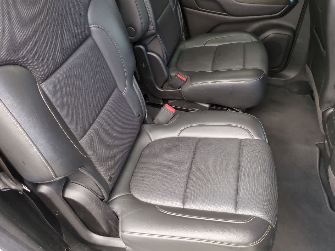 Thumbnail: 2022 GMC Acadia - 22