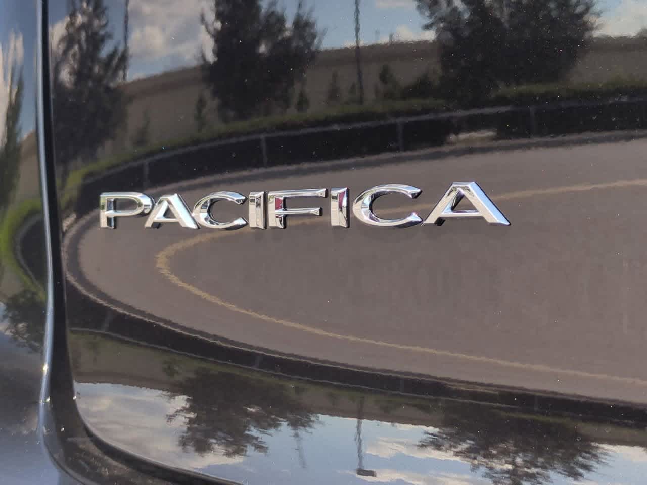 Thumbnail: 2026 Chrysler Pacifica - 13