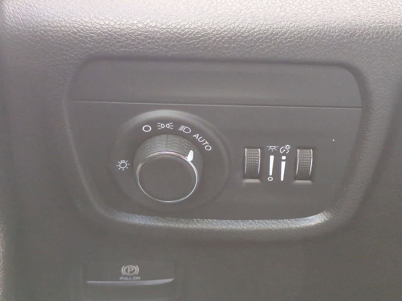 Thumbnail: 2024 Jeep Grand Cherokee - 18