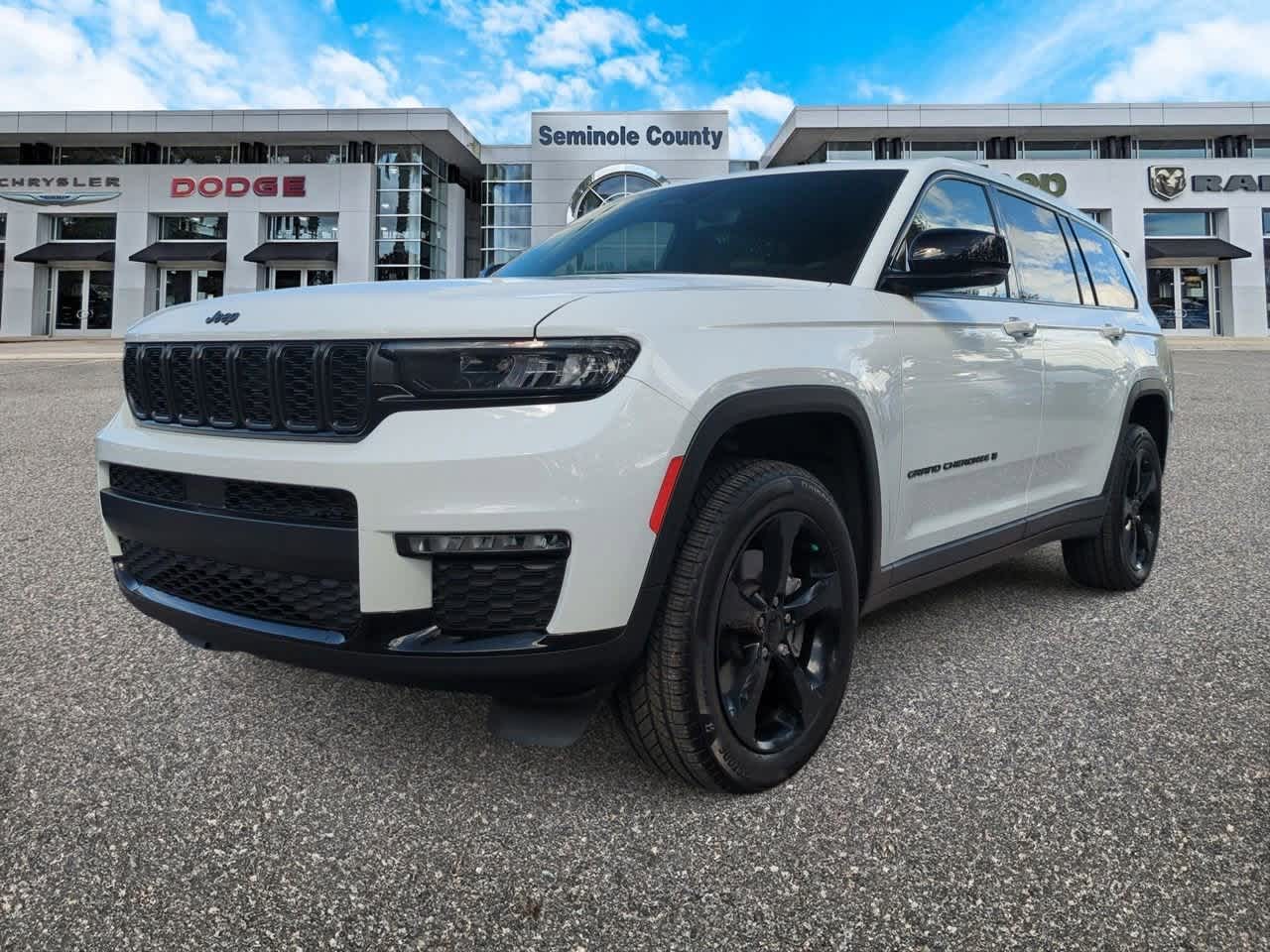 Thumbnail: 2023 Jeep Grand Cherokee L - 4