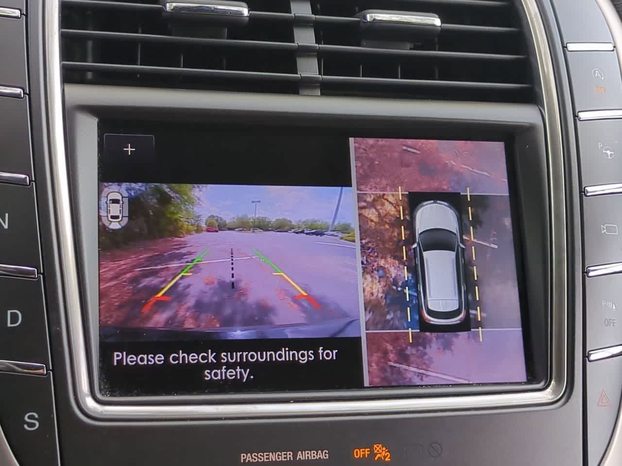 Thumbnail: 2020 Lincoln Nautilus - 31