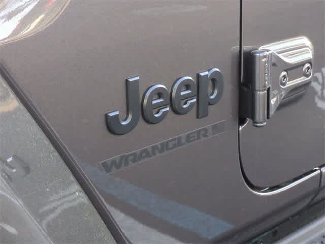 Thumbnail: 2025 Jeep Wrangler - 13