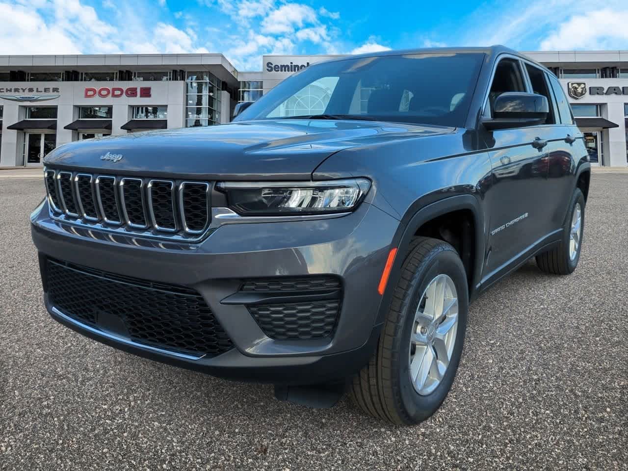 Thumbnail: 2025 Jeep Grand Cherokee - 4