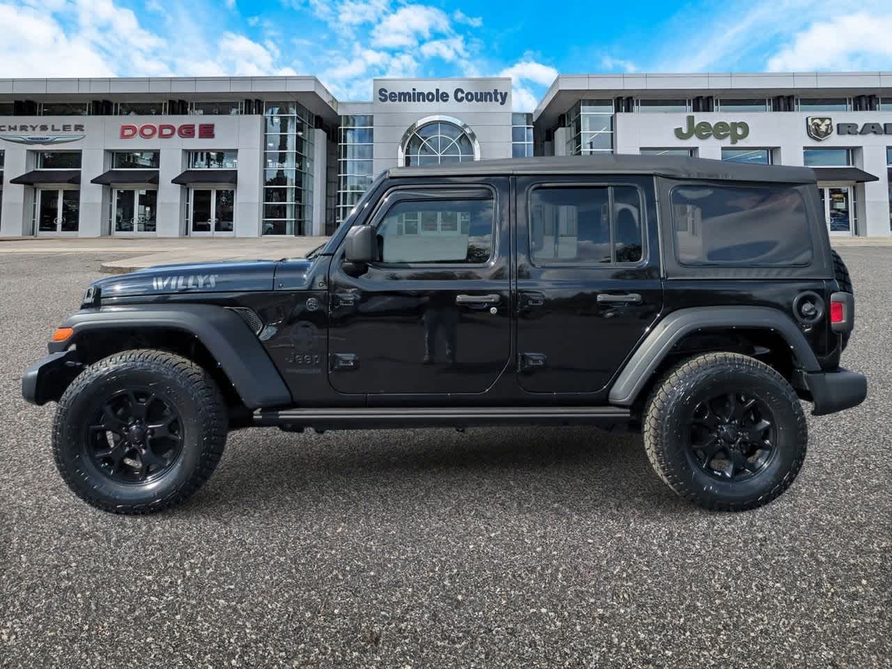 Thumbnail: 2021 Jeep Wrangler - 5