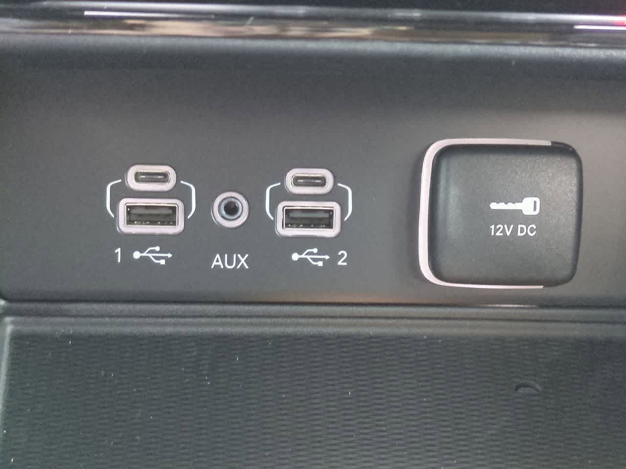 Thumbnail: 2025 Jeep Grand Cherokee - 32