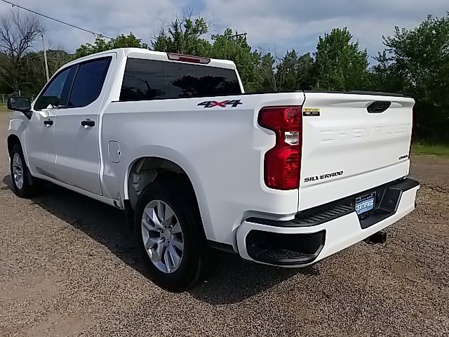 Certified 2022 Chevrolet Silverado 1500 Custom with VIN 1GCPDBEK9NZ609454 for sale in Seminole, OK