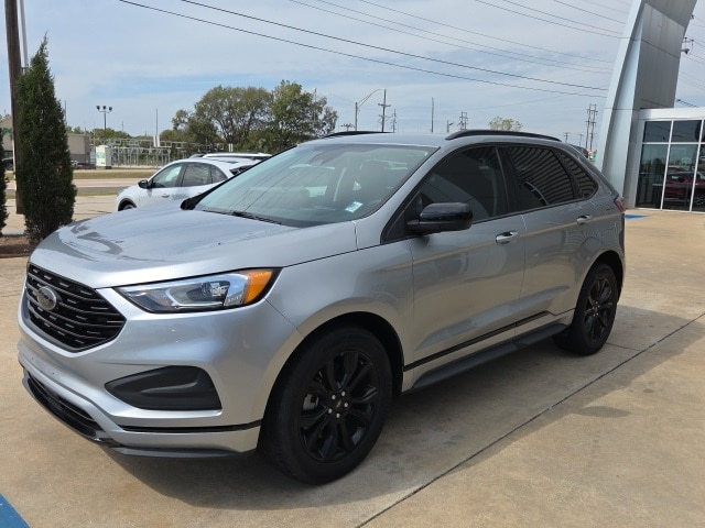 2022 Ford Edge SE