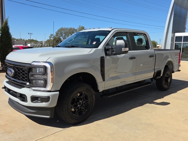 2026 Ford F-250 Super Duty XL's photo