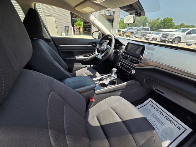 Used 2023 Nissan Altima SV with VIN 1N4BL4DV1PN422679 for sale in Seminole, OK