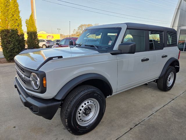 2026 Ford Bronco Base 4x4's photo